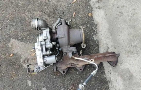 BMW 3 F30 F35 F31 Turbo 851820402