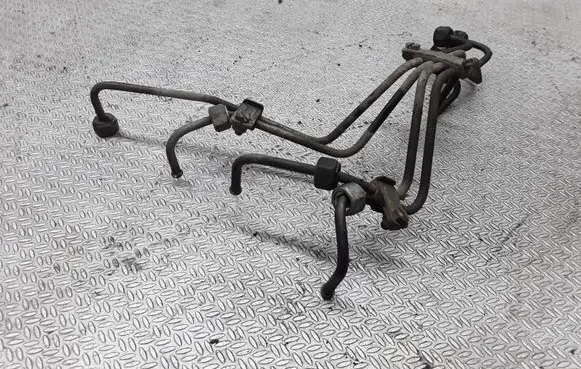 Fuel injector supply line/pipe
