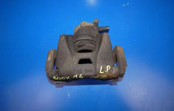 Fiat 500X Front brake caliper 