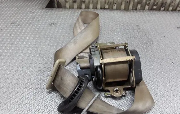 Peugeot 407 Front seatbelt E20402066