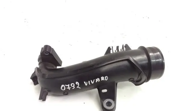 Opel Vivaro Turbo air intake inlet pipe/hose 165752889R 93452234