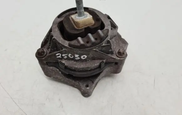 BMW 1 F20 F21 Engine mount bracket 6859408