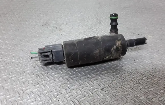 Ford Focus Headlight washer pump 5W9313K082AA