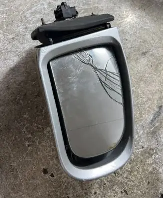 Mercedes-Benz E W210 Front door electric wing mirror 413131418