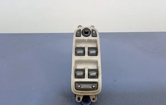 Volvo C70 Electric window control switch 30762143