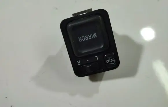 Honda Jazz Wing mirror switch SAAG010M1