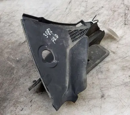 Opel Zafira B Wiper trim 13167228
