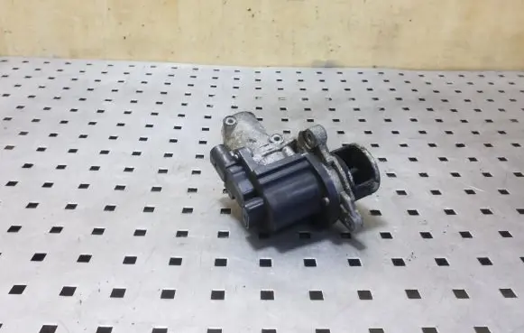Hyundai ix35 EGR valve 284102F000