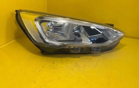 Ford Focus Headlight/headlamp FordOE