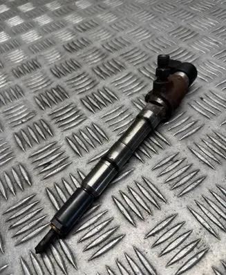 Volkswagen Caddy Fuel injector 03L130277B