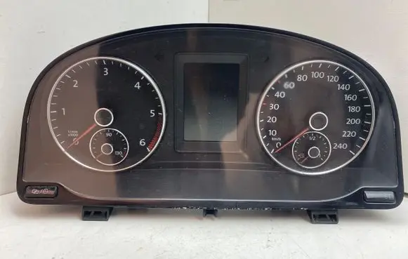 Volkswagen Caddy Speedometer (instrument cluster) 2K0920876A