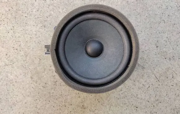 Volvo XC60 Front door speaker 3145682236A 31456822