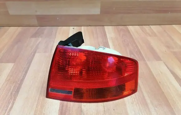 Audi A4 S4 B7 8E 8H Rear/tail lights 8E5945096