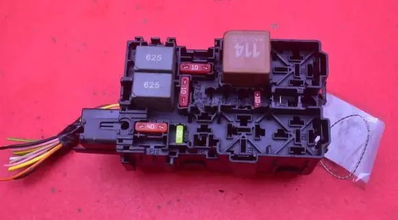 Citroen Berlingo Fuse box set 9812661980