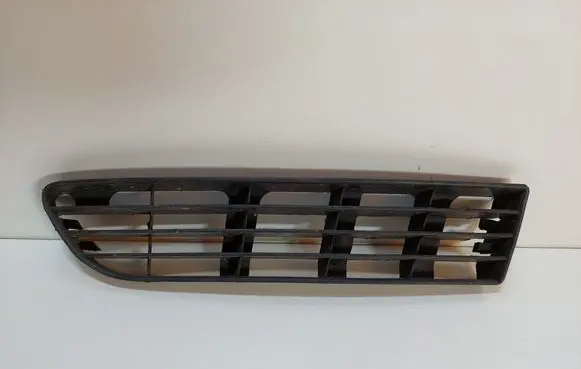 Audi A6 S6 C4 4A Front fog light trim/grill 4A0807346A