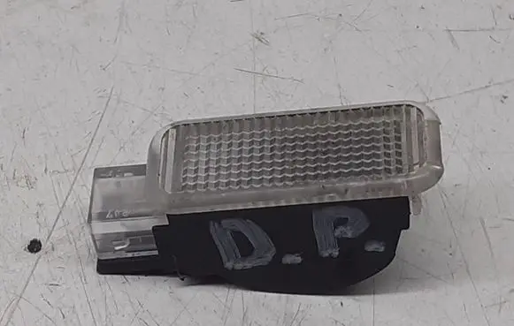 Volkswagen PASSAT B5.5 Front door interior light 3B0947415B