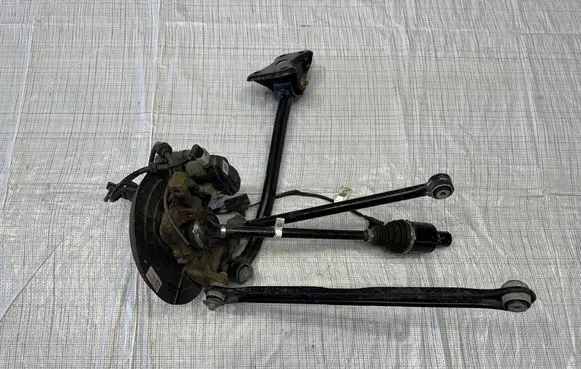 Jeep Compass Rear wheel hub spindle/knuckle 