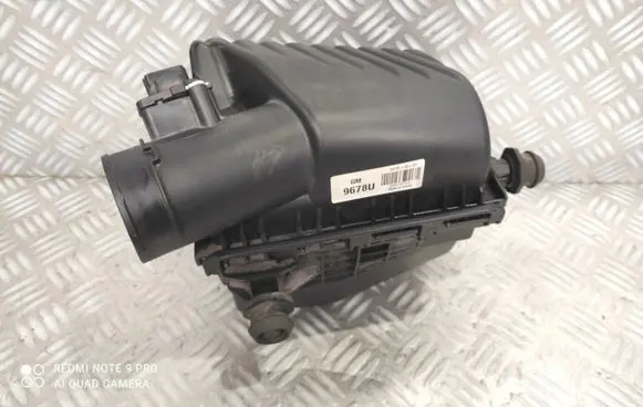 Opel Karl Air filter box 231449419678U