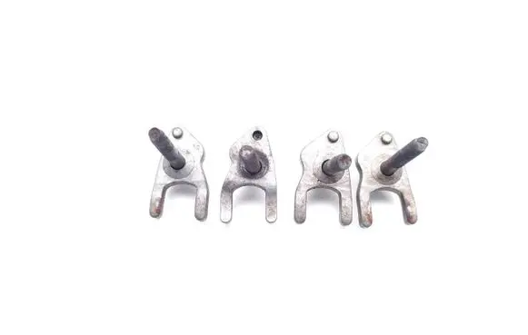 Ford Transit Courier Fuel Injector clamp holder YMR6