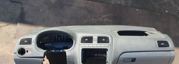 Volkswagen Polo V 6R Dashboard 