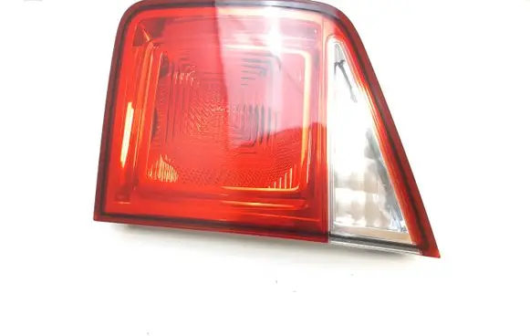Chevrolet Orlando Tailgate rear/tail lights