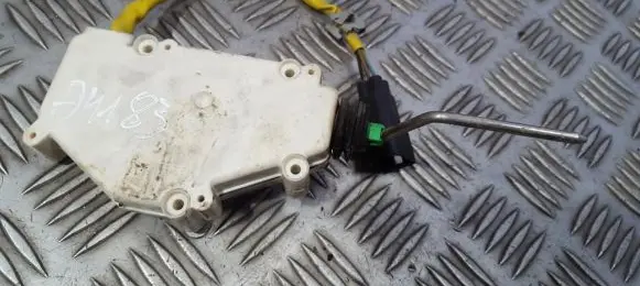 Volkswagen Sharan Central locking motor 7M0959775C 95VW9B241AB