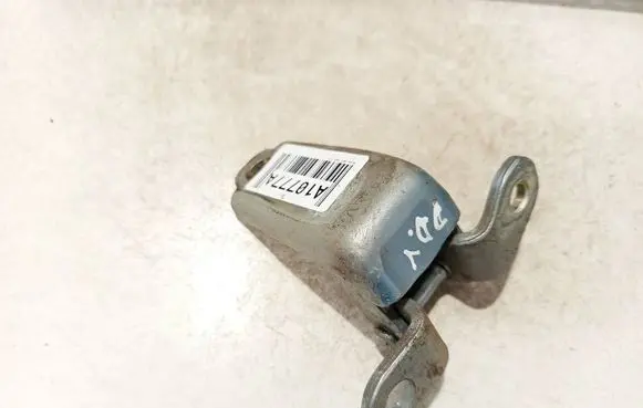 Honda Jazz Front door upper hinge