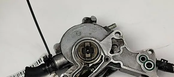 Volkswagen Bora Vacuum pump