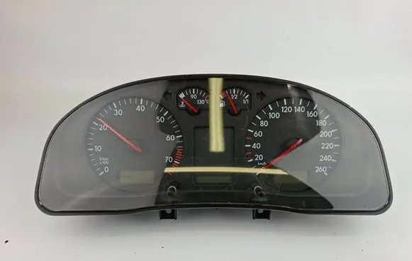 Volkswagen PASSAT B5 Speedometer (instrument cluster) 3B0919881M 110008794024