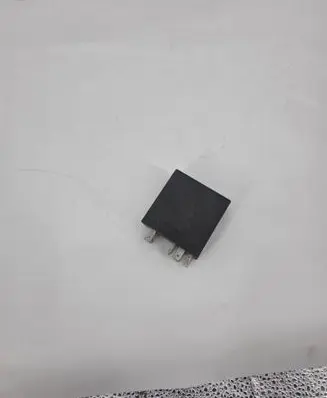 Audi A8 S8 D2 4D Other relay 8D0907701A D15502