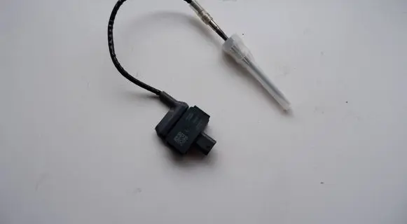 Mercedes-Benz B W247 Exhaust gas temperature sensor A0009050612