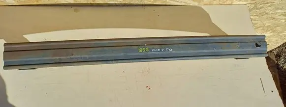Renault Clio V Rear bumper support beam 