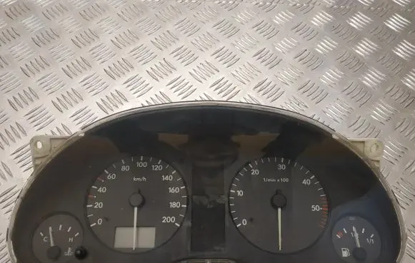 Volkswagen Sharan Speedometer (instrument cluster) 7M1919863