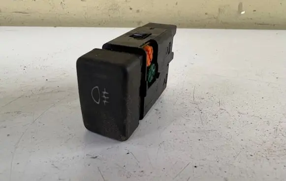 Land Rover Range Rover P38A Fog light switch 0157800