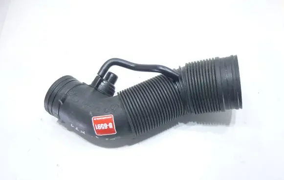 Air intake hose/pipe