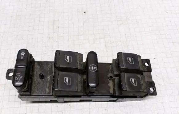 Volkswagen Golf IV Electric window control switch 1J4959857 F005S00011