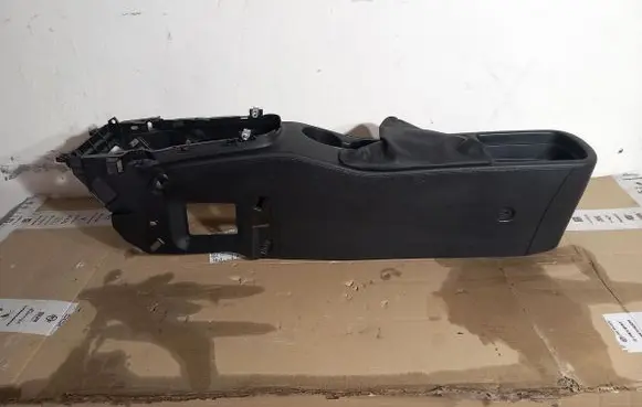 Opel Astra J Center console 1696986