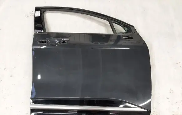 KIA Sportage Front door 