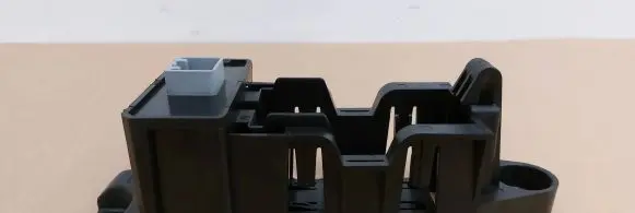 Battery box tray