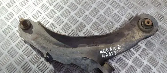Renault Megane II Front lower control arm/wishbone