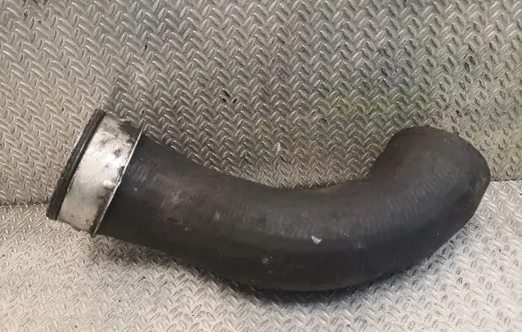 Mercedes-Benz E W210 Intercooler hose/pipe 2105285482