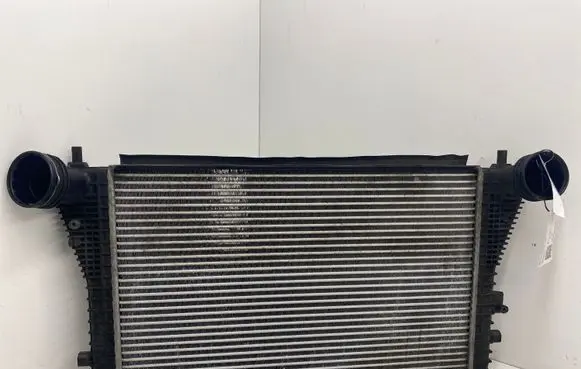 Volkswagen Touran I Intercooler radiator 1K0145803E 1K0145803