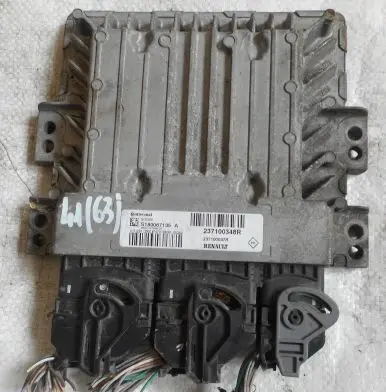 Renault Megane III Engine control unit/module S180067135A 237100348R 237100037R