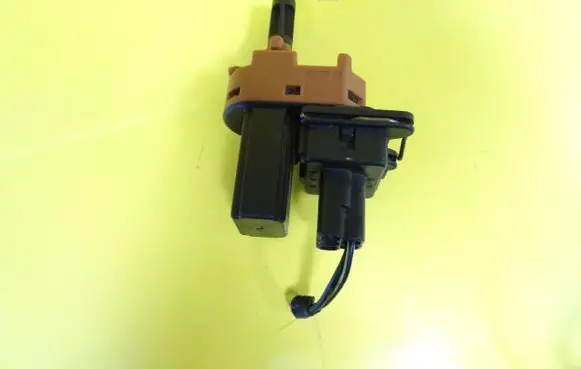 Mazda 2 Clutch pedal sensor 2S6T7C534AA