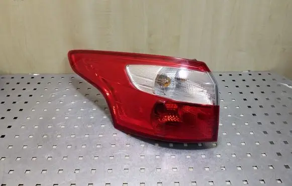 Ford Focus Rear/tail lights BM5113405GF