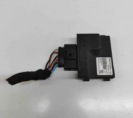 Audi A5 Fuel injection pump control unit/module 8W0906093D