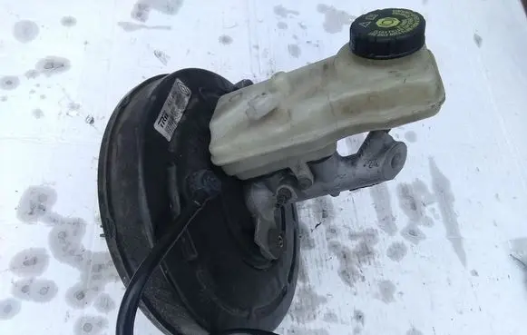 Renault Scenic II - Grand scenic II Master brake cylinder 32067111C 222879