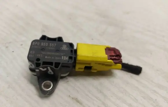 Audi A4 S4 B7 8E 8H Airbag deployment crash/impact sensor 8P0955557 019872 120908