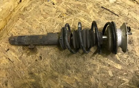 BMW 1 E81 E87 Front shock absorber/damper