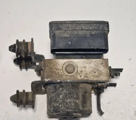 Skoda Octavia Mk2 (1Z) ABS Pump 1k0907379p 10097003153 00009496E5
